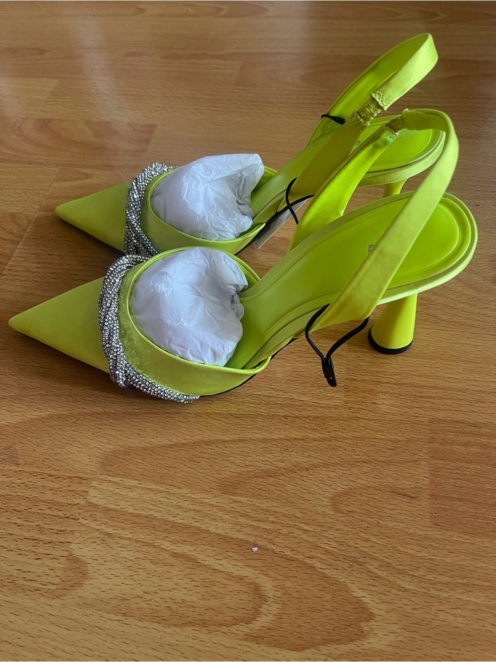 ZARA Neon Lime Pointed Slingback Heels with Crystal Band - Picture 2 of 4